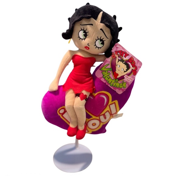 Betty Boop Rag Doll in Red Dress with Purple I love you Heart - Picture 1 of 9